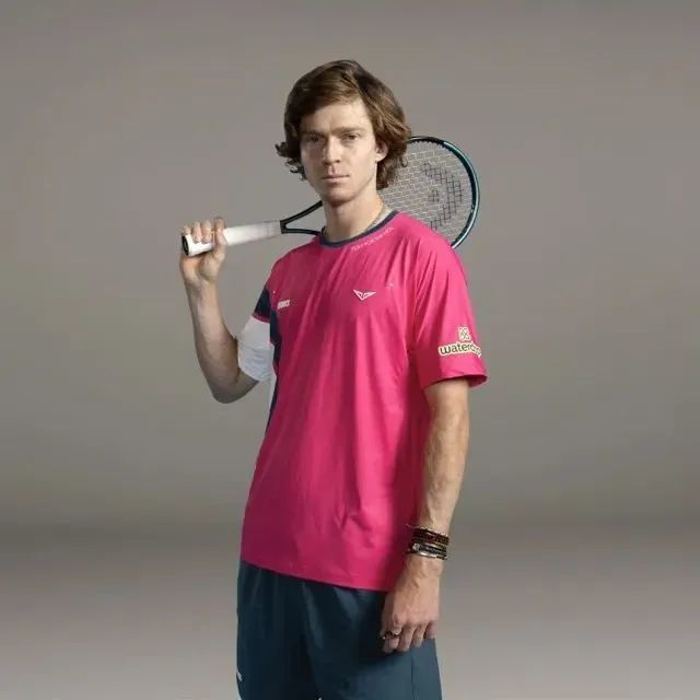 官宣退役 官宣退役