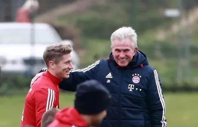 键内线轮换 键内线轮换